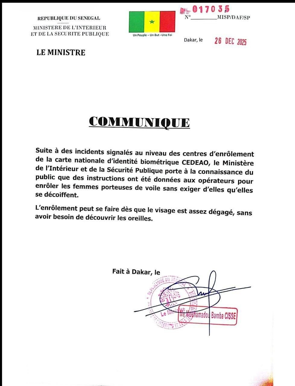 You are currently viewing Communiqué : enrôlement de la carte nationale d&rsquo;identité biométrique CEDEAO, les femmes voilées peuvent s&rsquo;inscrire sans se décoiffer.