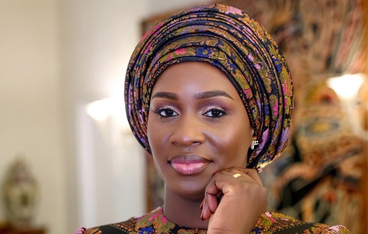 You are currently viewing Nouvel An 2026 : la Première Dame Marie Khone Faye présente ses vœux à la Nation