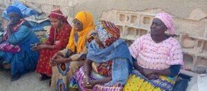 Lire la suite à propos de l’article Rufisque : la député Khady Sarr à la rencontre des femmes mareyeuses et transformatrices