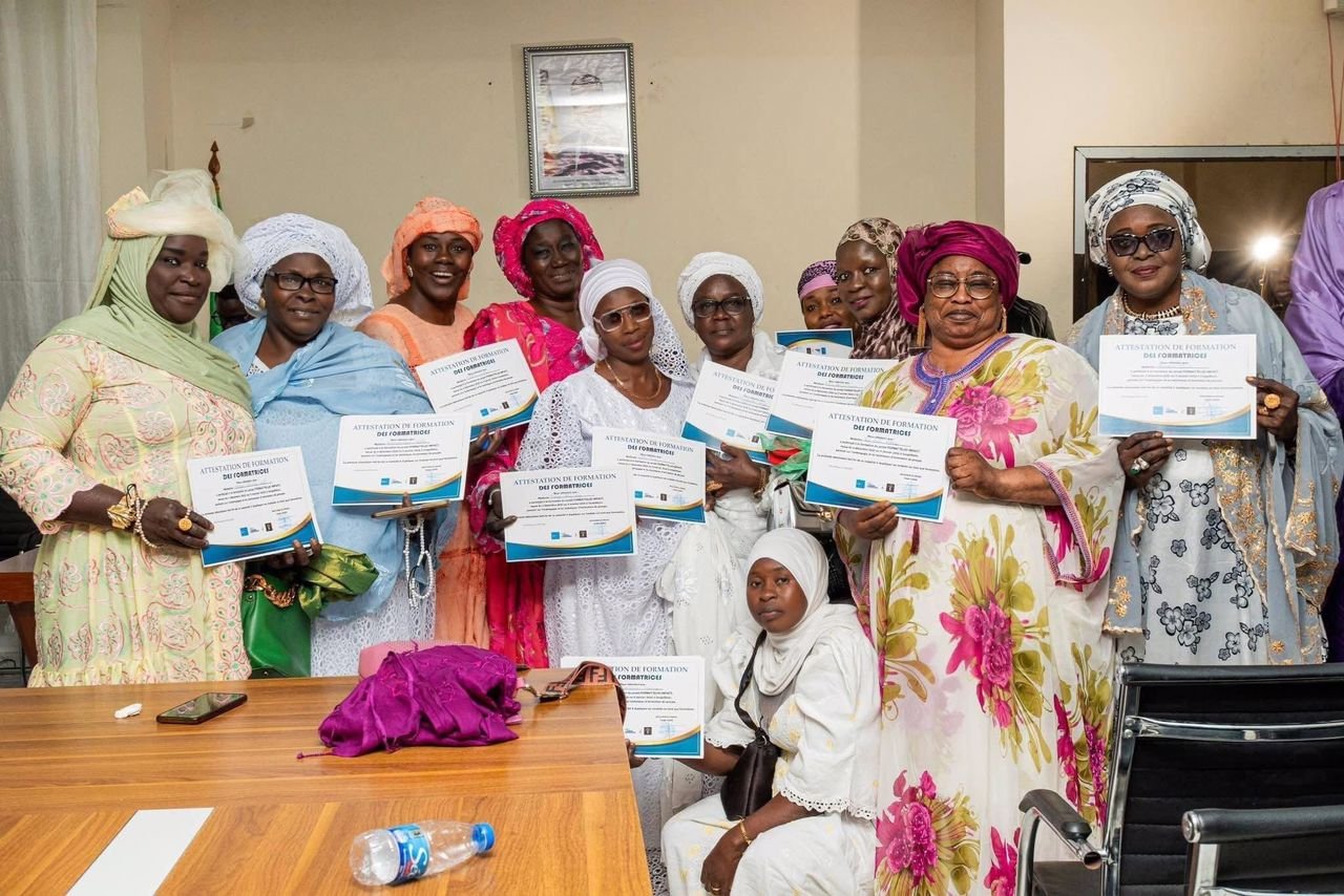 You are currently viewing Cérémonie de clôture du projet FORMAT’ELLES IMPACT à Sangalkam : 150 femmes formées pour booster leur autonomie économique