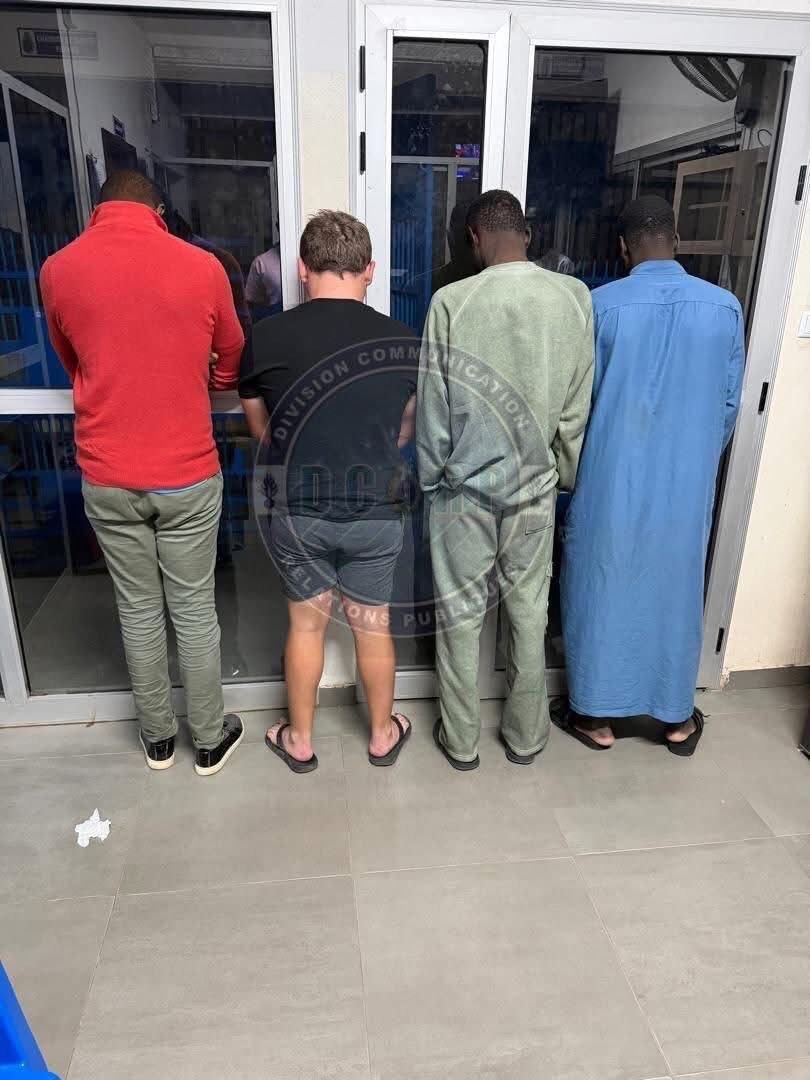 You are currently viewing Quatre autres personnes interpellées dans l&rsquo;affaire des homosexuels à Keur Massar